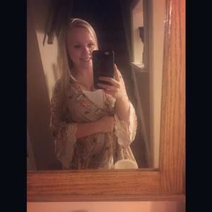 Meet your Posher, Marissa